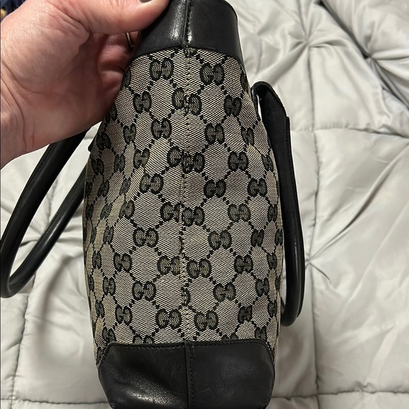GUCCI Black and Brown Signature Tote - Picture 12 of 16